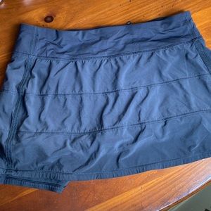 Lululemon pace rival mid rise skirt size 10